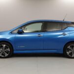 Nissan Leaf - RCA - niebieski metalizowany -
              Nissan Odyssey