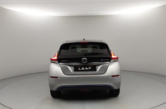 Nissan LEAF - KY0 - srebrny metalizowany - Nissan Odyssey