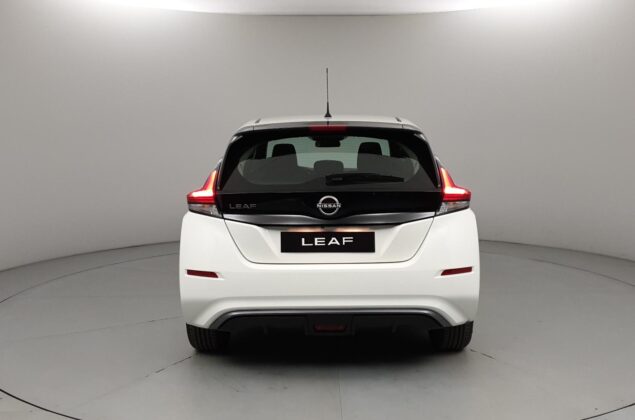 Nissan LEAF - QAB - biały perłowy - Nissan Odyssey