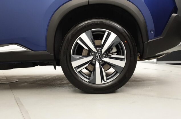 Nowy Nissan X-Trail - RBY - niebieski metalizowany - Nissan Odyssey