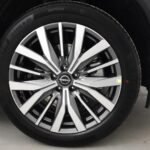 Nowy Nissan X-Trail - XBJ - biała perła + czarny dach -
              Nissan Odyssey